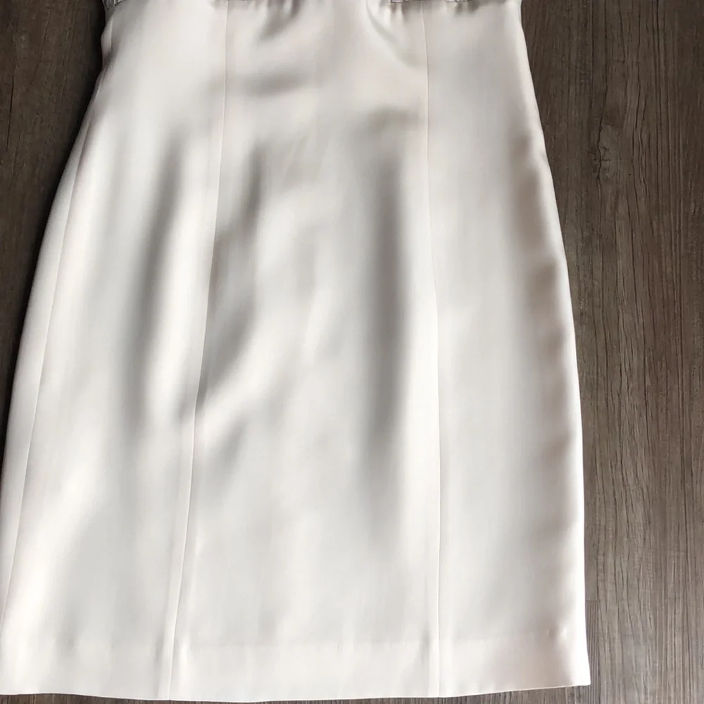 Escada Couture sleveless silk dress. - Picture 9 of 11